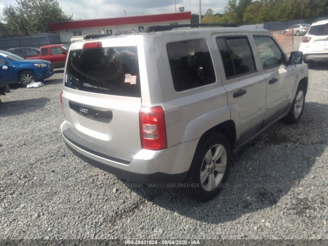 Photo 3 VIN: 1J4NT1GB6BD104475 - JEEP PATRIOT 