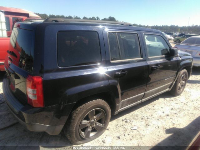 Photo 3 VIN: 1J4NT1GB6BD146323 - JEEP PATRIOT 