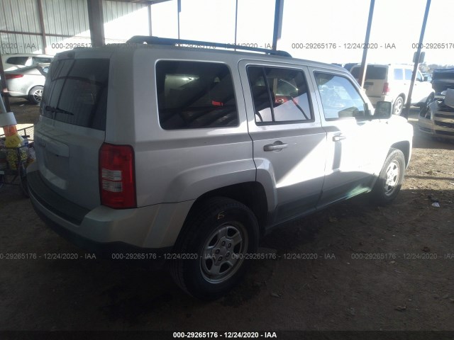 Photo 3 VIN: 1J4NT1GB7BD159677 - JEEP PATRIOT 