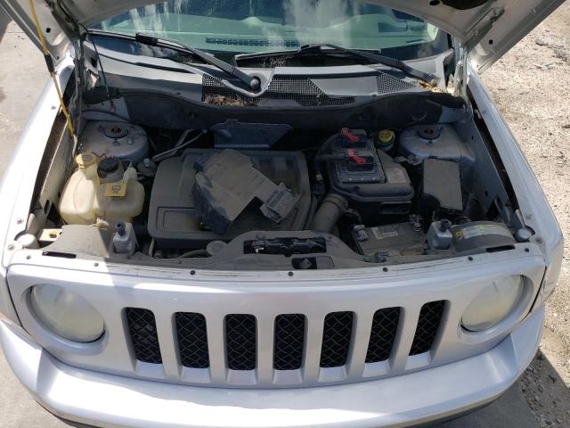 Photo 11 VIN: 1J4NT1GB9BD105863 - JEEP PATRIOT 