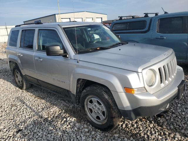 Photo 3 VIN: 1J4NT1GBXBD243363 - JEEP PATRIOT SP 