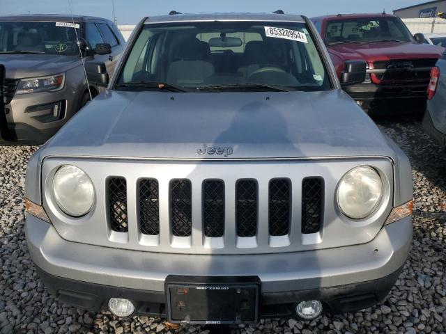 Photo 4 VIN: 1J4NT1GBXBD243363 - JEEP PATRIOT SP 