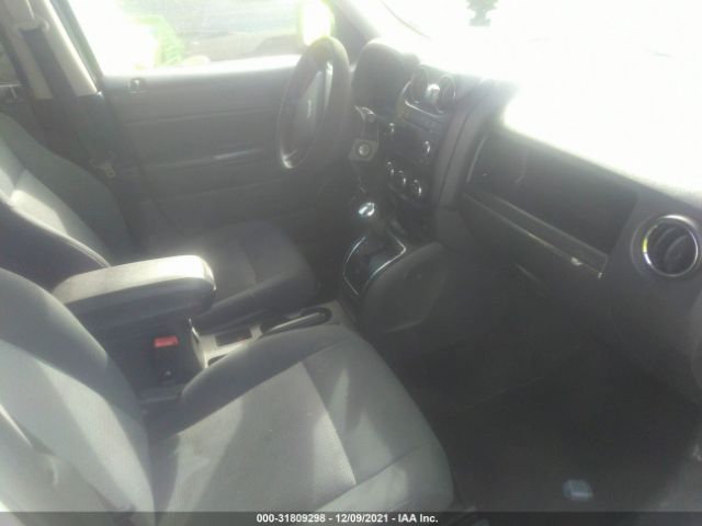 Photo 4 VIN: 1J4NT2GA4AD554198 - JEEP PATRIOT 