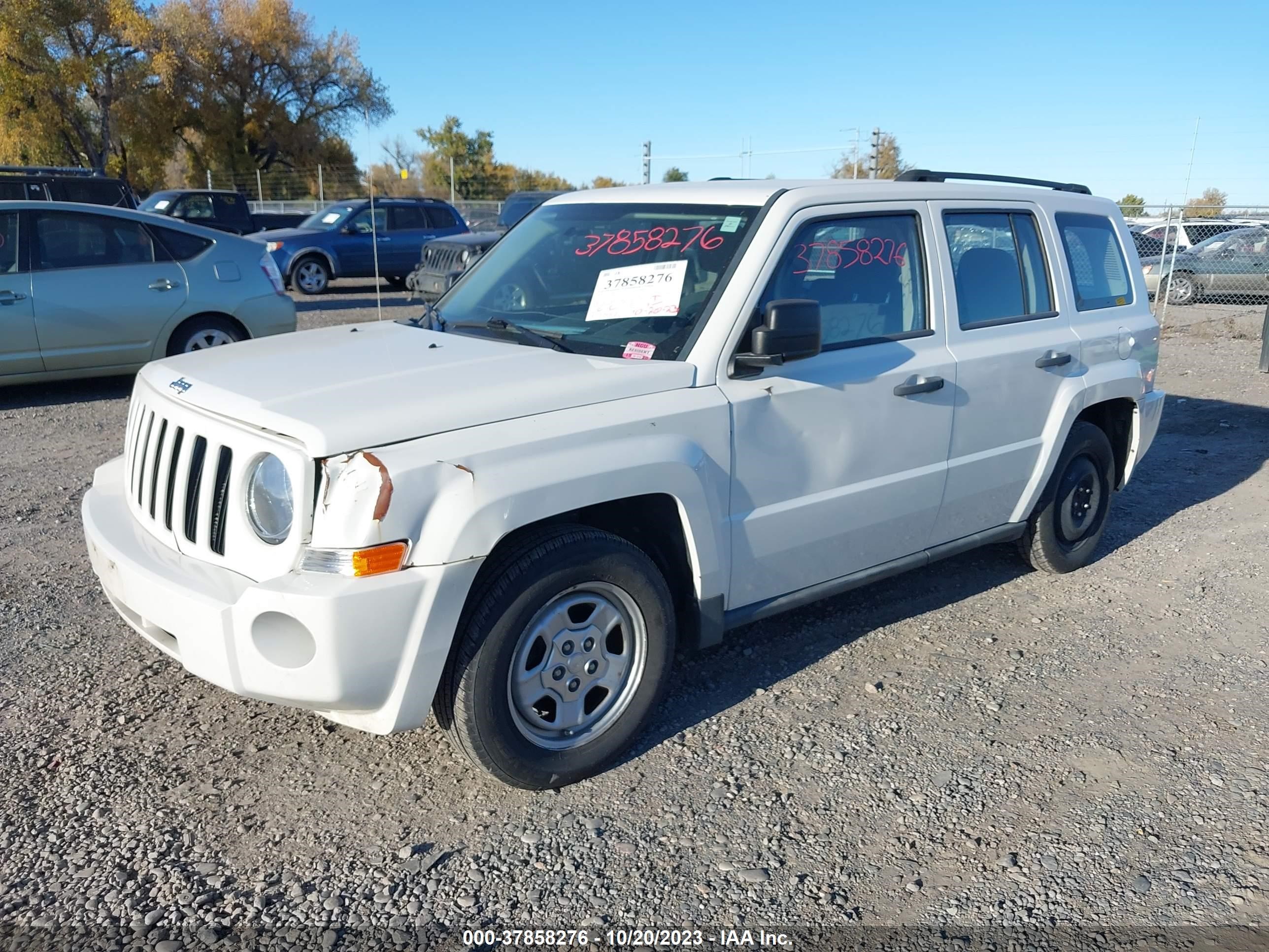 Photo 1 VIN: 1J4NT2GA6AD639558 - JEEP LIBERTY (PATRIOT) 