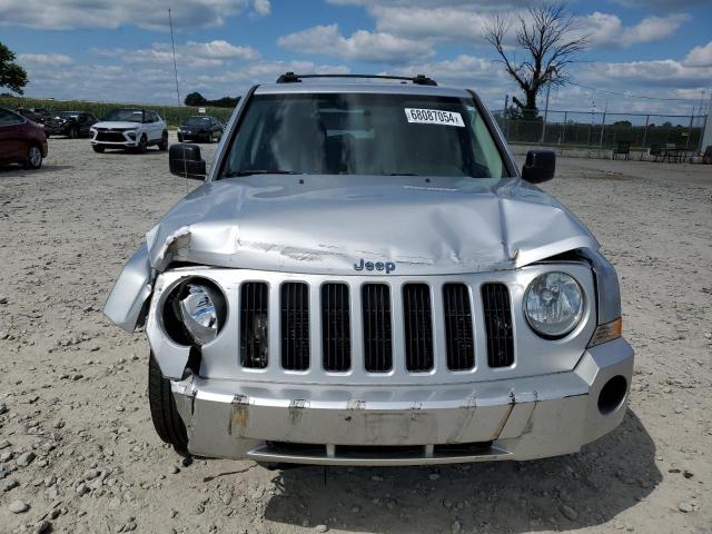 Photo 4 VIN: 1J4NT2GA7AD503004 - JEEP PATRIOT SP 