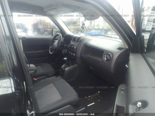 Photo 4 VIN: 1J4NT2GB0AD549542 - JEEP PATRIOT 