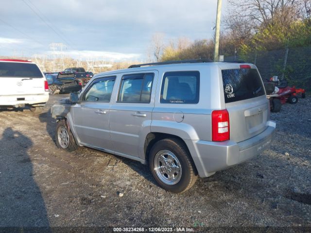 Photo 2 VIN: 1J4NT2GB0AD553798 - JEEP PATRIOT 