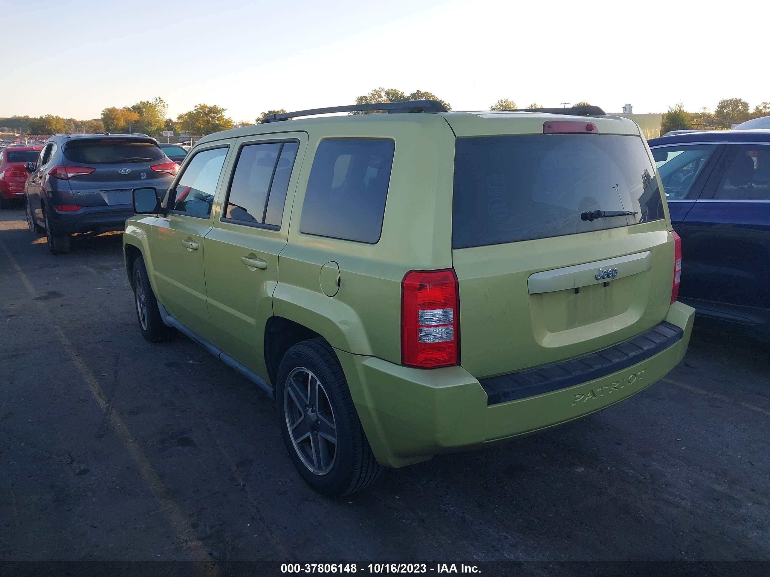 Photo 2 VIN: 1J4NT2GB1AD513858 - JEEP LIBERTY (PATRIOT) 