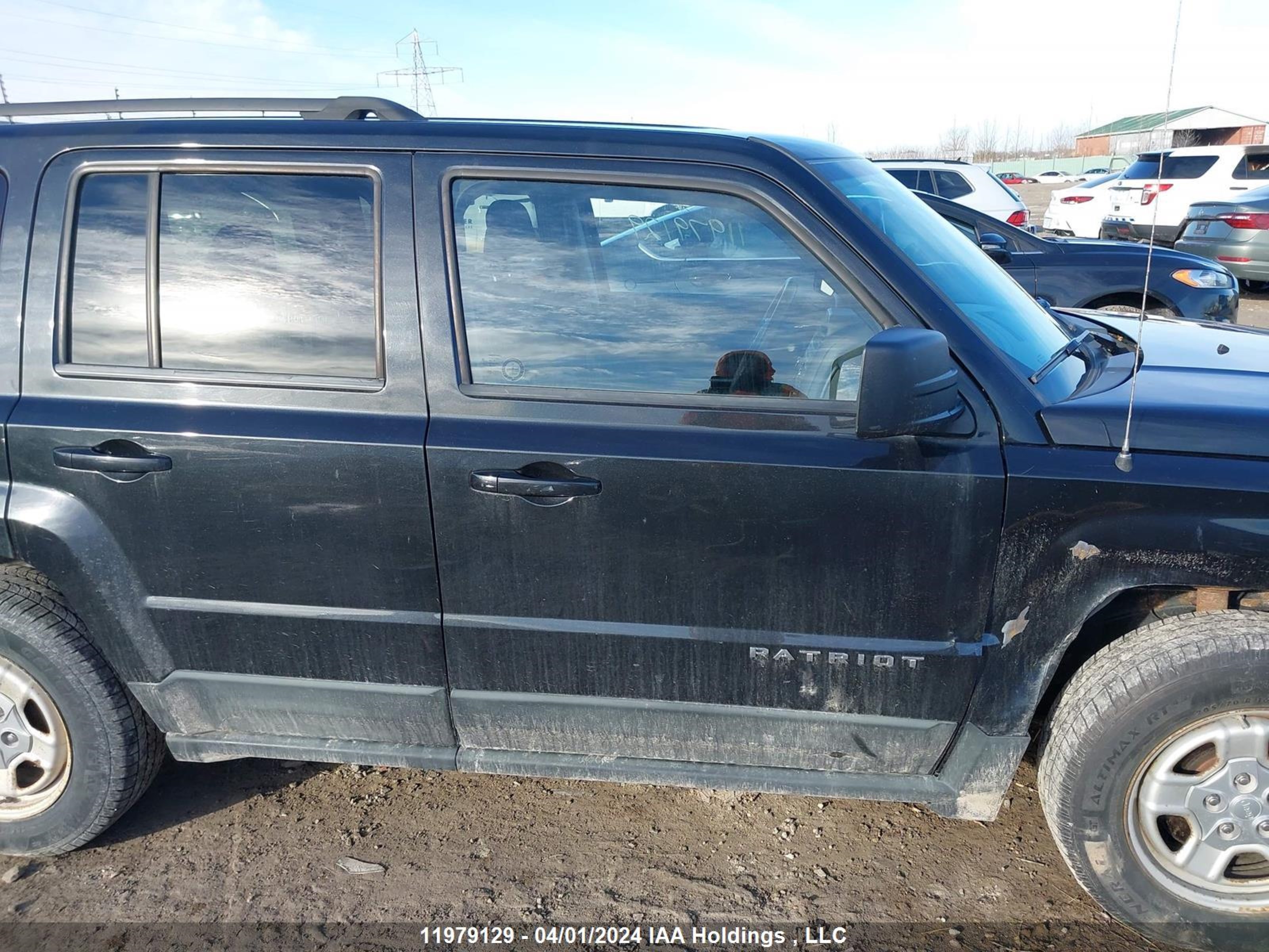 Photo 12 VIN: 1J4NT2GB1BD146655 - JEEP LIBERTY (PATRIOT) 