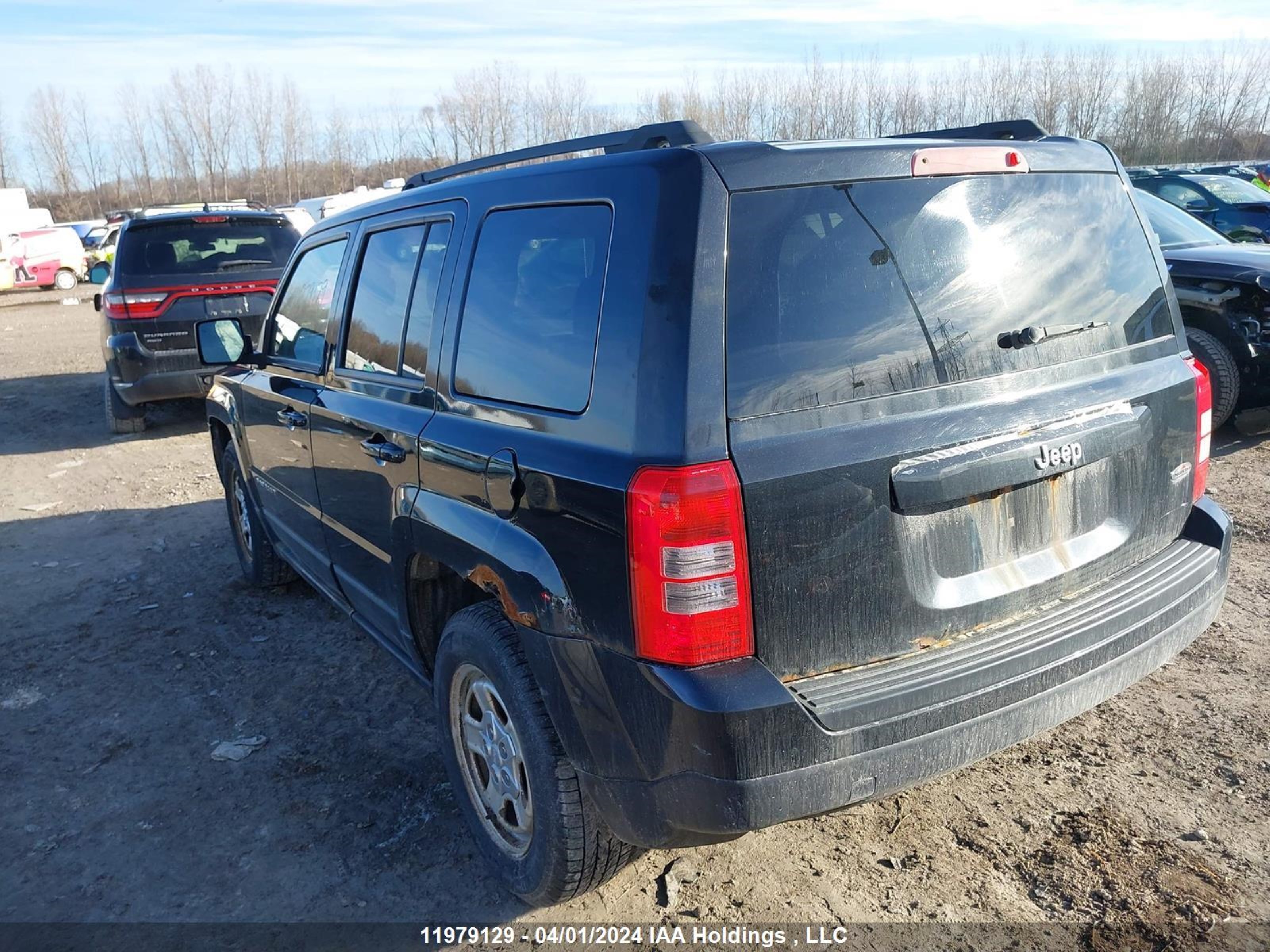 Photo 2 VIN: 1J4NT2GB1BD146655 - JEEP LIBERTY (PATRIOT) 