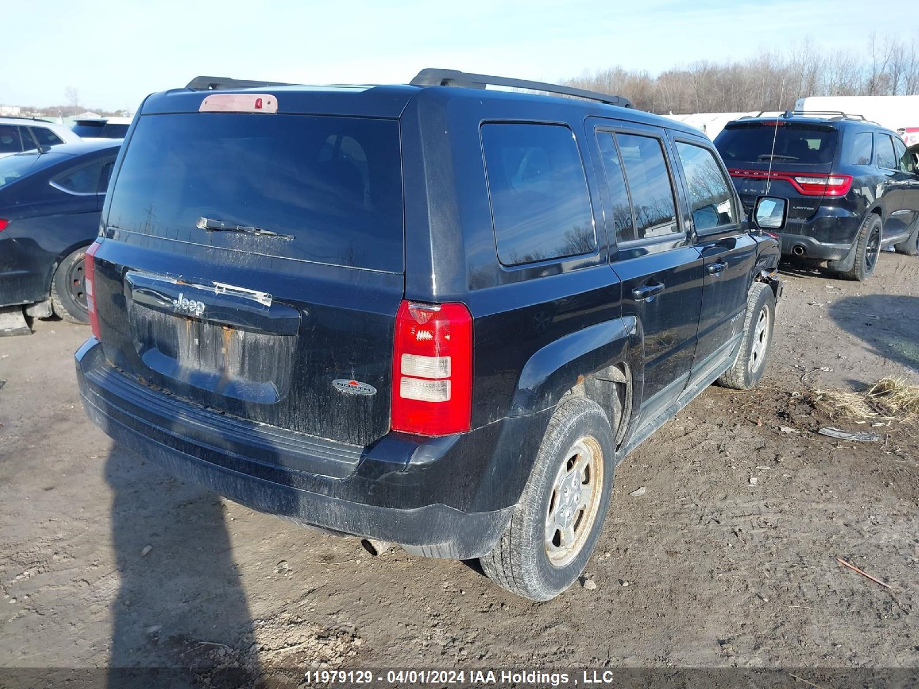 Photo 3 VIN: 1J4NT2GB1BD146655 - JEEP LIBERTY (PATRIOT) 