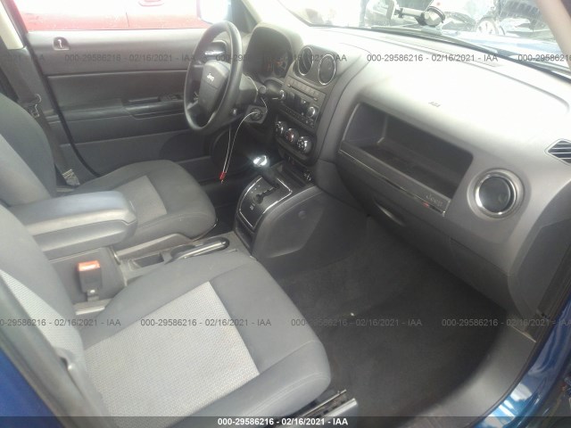 Photo 4 VIN: 1J4NT2GB2AD525775 - JEEP PATRIOT 