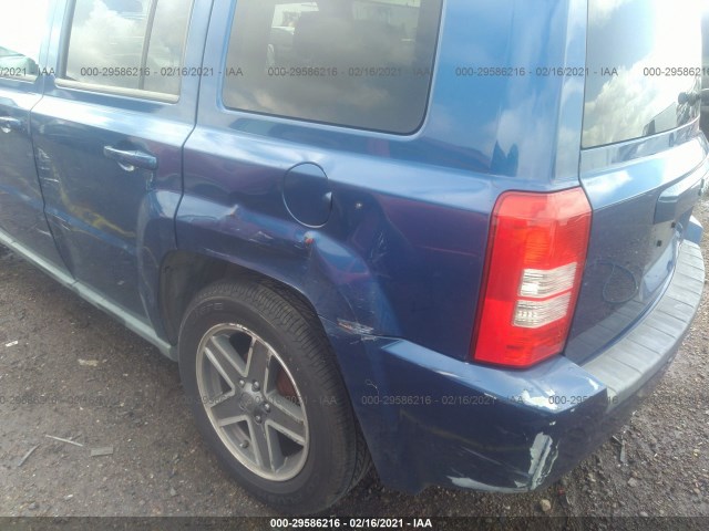 Photo 5 VIN: 1J4NT2GB2AD525775 - JEEP PATRIOT 