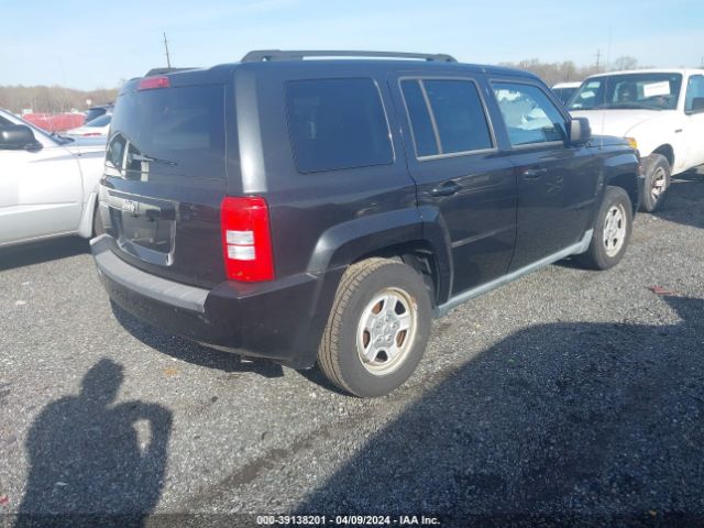 Photo 3 VIN: 1J4NT2GB3AD513506 - JEEP PATRIOT 