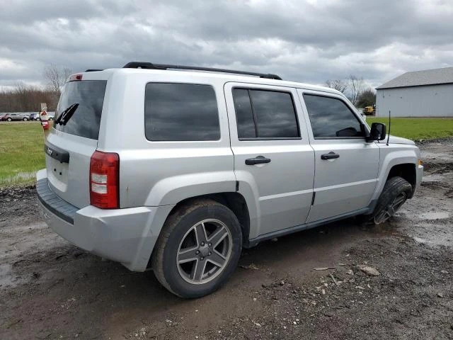 Photo 2 VIN: 1J4NT2GB4AD501428 - JEEP PATRIOT SP 