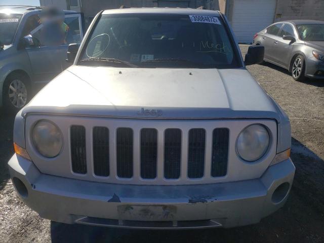 Photo 8 VIN: 1J4NT2GB4AD573262 - JEEP PATRIOT 