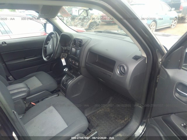 Photo 4 VIN: 1J4NT2GB4AD608799 - JEEP PATRIOT 