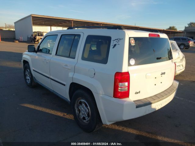 Photo 2 VIN: 1J4NT2GB5AD571214 - JEEP PATRIOT 