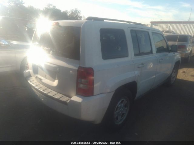 Photo 3 VIN: 1J4NT2GB9AD557915 - JEEP PATRIOT 