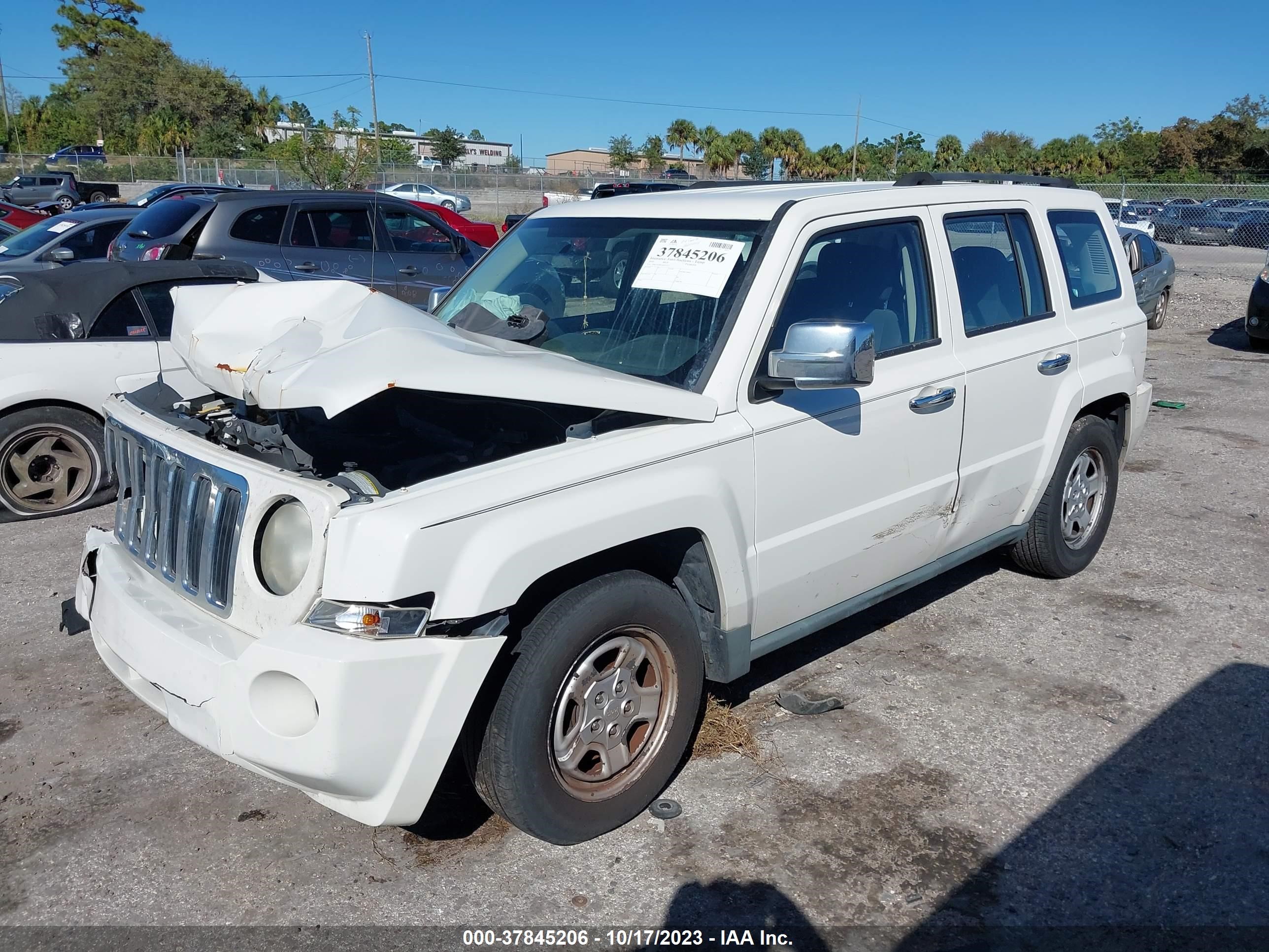 Photo 1 VIN: 1J4NT2GBXAD531517 - JEEP LIBERTY (PATRIOT) 