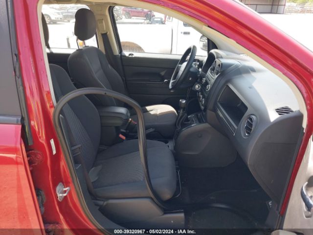 Photo 4 VIN: 1J4NT4FA9AD506225 - JEEP COMPASS 