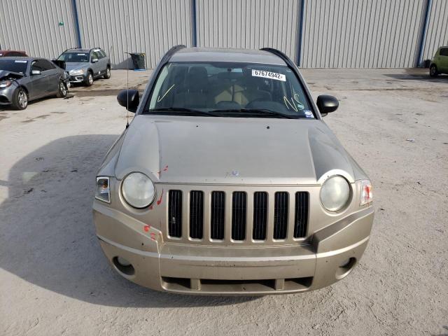 Photo 4 VIN: 1J4NT4FB2AD505149 - JEEP COMPASS 