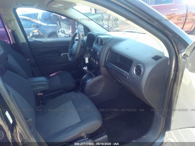 Photo 4 VIN: 1J4NT4FB2AD640910 - JEEP COMPASS 