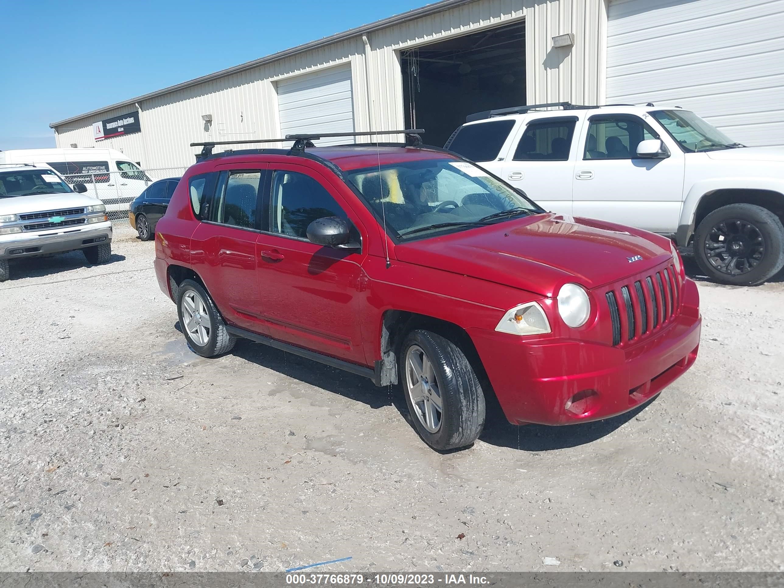 Photo 0 VIN: 1J4NT4FB3AD561097 - JEEP COMPASS 