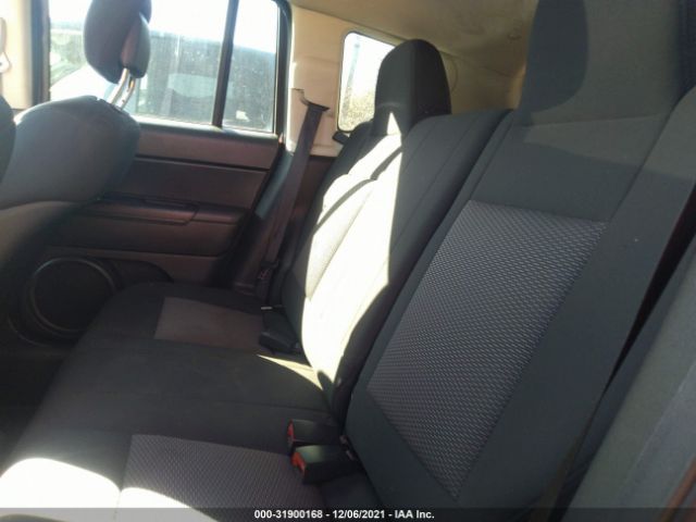 Photo 7 VIN: 1J4NT4FB5AD537836 - JEEP COMPASS 