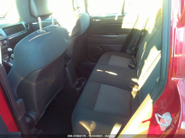 Photo 7 VIN: 1J4NT4FB7AD561099 - JEEP COMPASS 