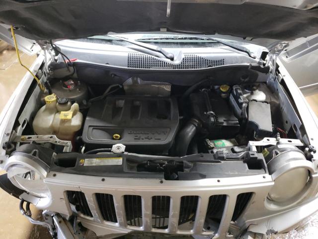 Photo 6 VIN: 1J4NT4FB8AD591745 - JEEP COMPASS SP 