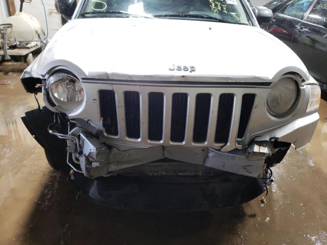 Photo 8 VIN: 1J4NT4FB8AD591745 - JEEP COMPASS SP 