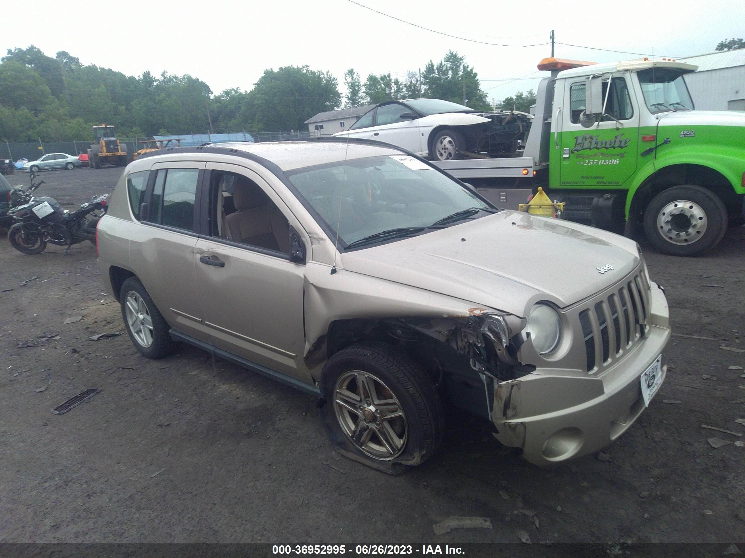 Photo 0 VIN: 1J4NT4FB9AD515970 - JEEP COMPASS 