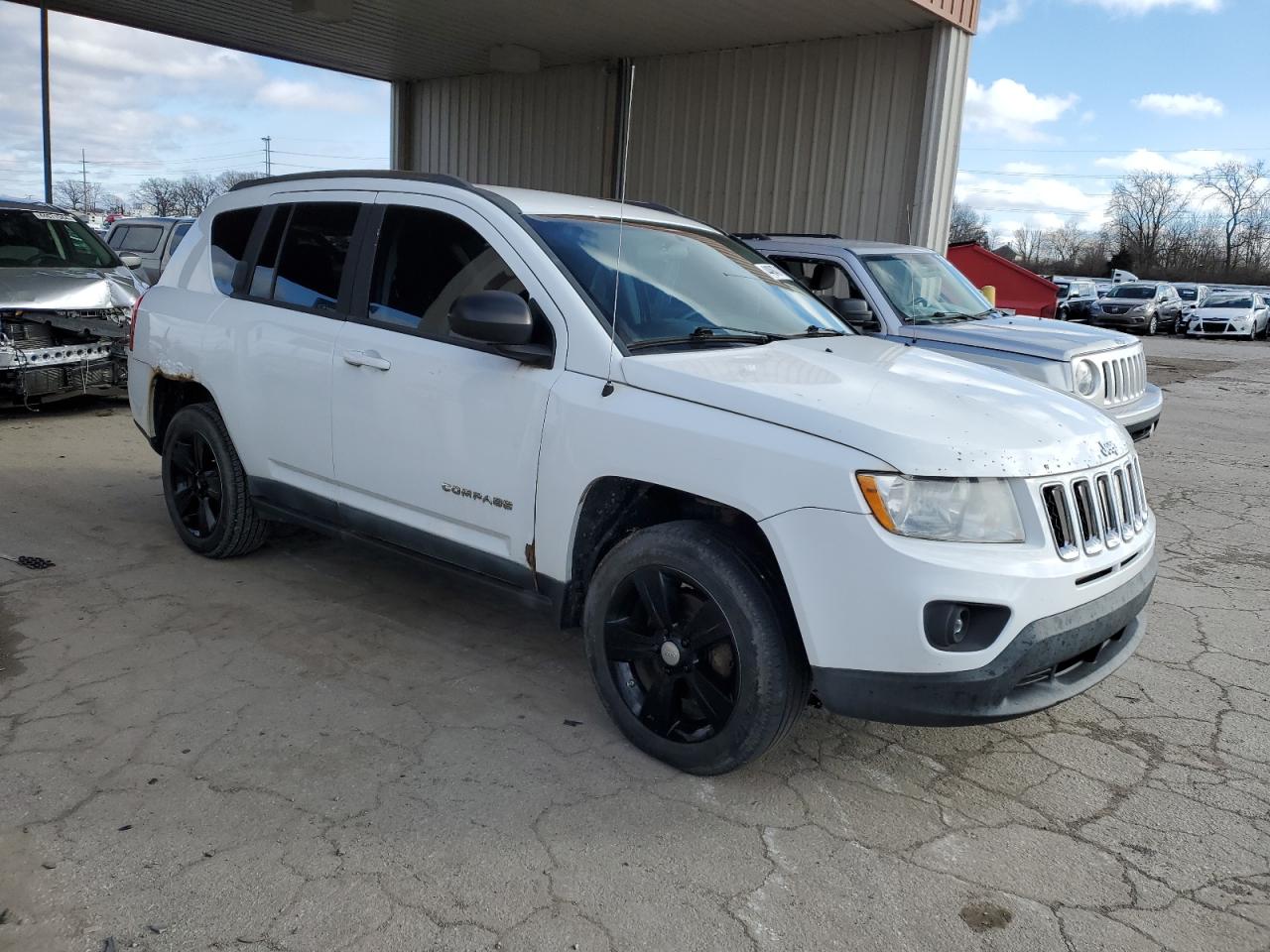 Photo 3 VIN: 1J4NT4FB9BD283890 - JEEP COMPASS 