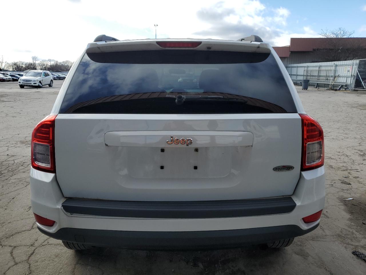 Photo 5 VIN: 1J4NT4FB9BD283890 - JEEP COMPASS 