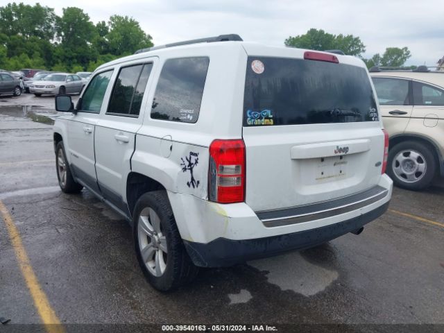 Photo 2 VIN: 1J4NT4GB9BD127850 - JEEP PATRIOT 