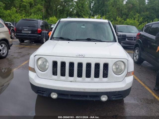 Photo 5 VIN: 1J4NT4GB9BD127850 - JEEP PATRIOT 