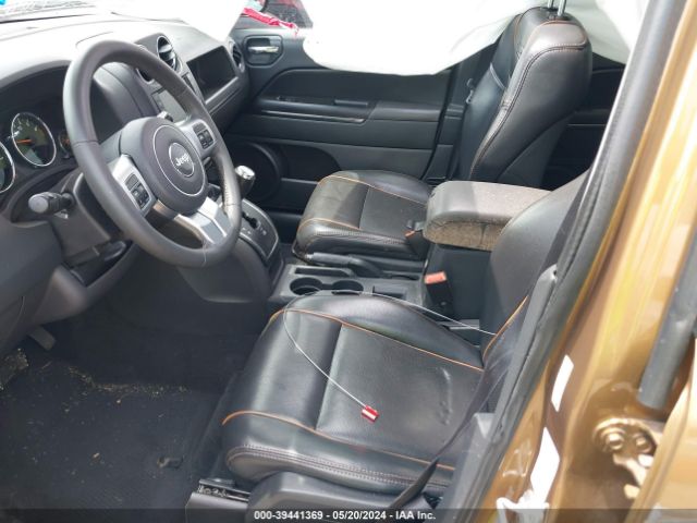 Photo 4 VIN: 1J4NT5FB0BD166107 - JEEP COMPASS 