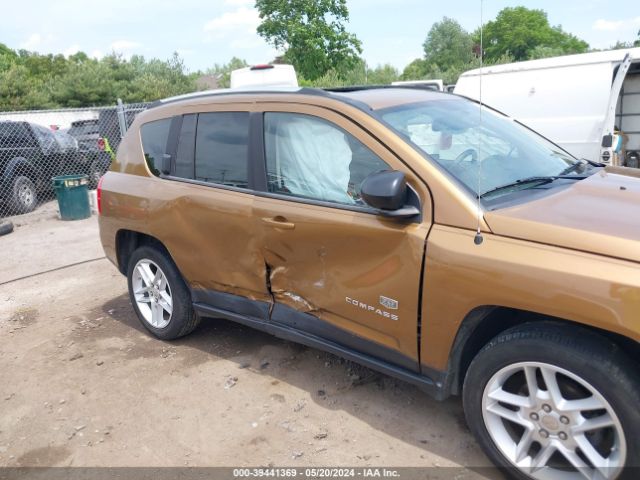 Photo 5 VIN: 1J4NT5FB0BD166107 - JEEP COMPASS 