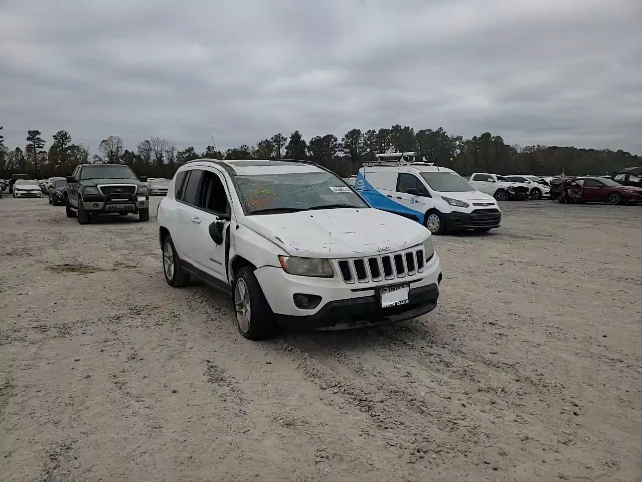 Photo 10 VIN: 1J4NT5FB5BD219741 - JEEP COMPASS LI 