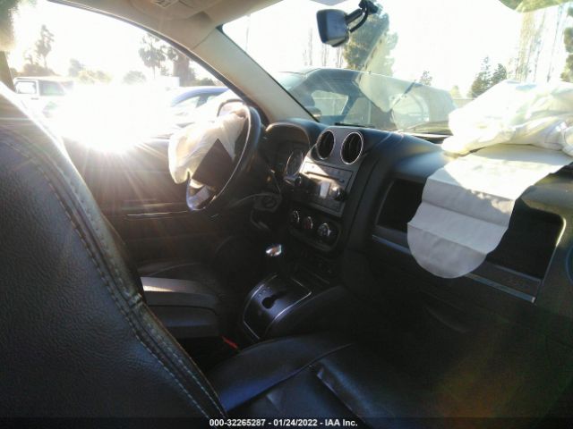 Photo 4 VIN: 1J4NT5FBXAD640885 - JEEP COMPASS 