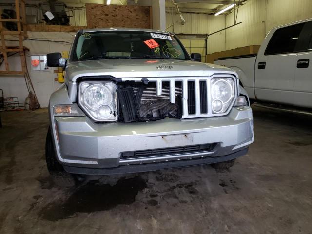 Photo 8 VIN: 1J4PN2GK0AW110350 - JEEP LIBERTY SP 