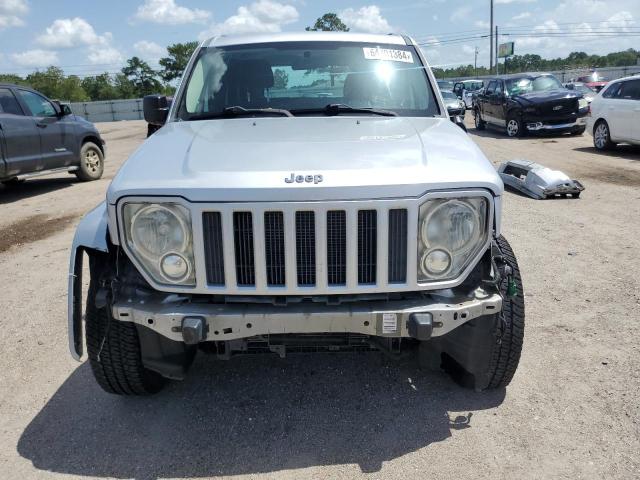 Photo 4 VIN: 1J4PN2GK0AW132381 - JEEP LIBERTY 