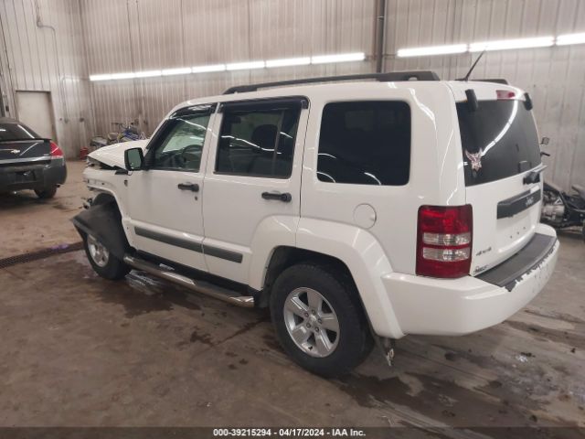 Photo 2 VIN: 1J4PN2GK0AW150637 - JEEP LIBERTY 