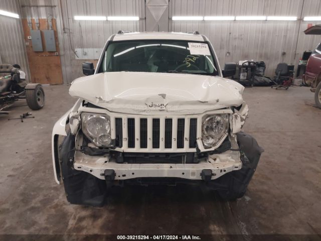 Photo 5 VIN: 1J4PN2GK0AW150637 - JEEP LIBERTY 