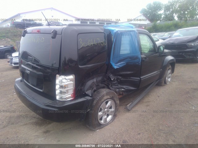 Photo 5 VIN: 1J4PN2GK0BW515402 - JEEP LIBERTY 