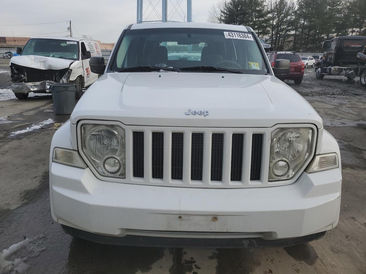 Photo 4 VIN: 1J4PN2GK0BW516906 - JEEP LIBERTY (NORTH AMERICA) 