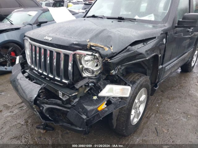 Photo 5 VIN: 1J4PN2GK0BW553972 - JEEP LIBERTY 