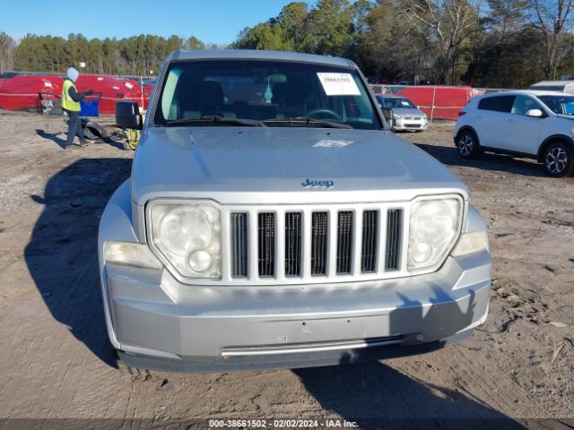 Photo 5 VIN: 1J4PN2GK0BW579570 - JEEP LIBERTY 