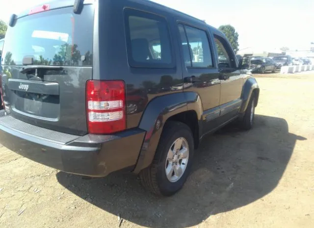 Photo 3 VIN: 1J4PN2GK1AW127982 - JEEP LIBERTY 